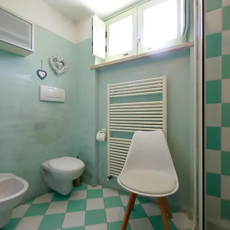 4 Borgo Di Garda