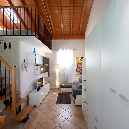 4 Borgo Di Garda Apartamento Lonato