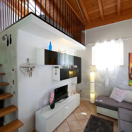 4 Borgo Di Garda Lonato