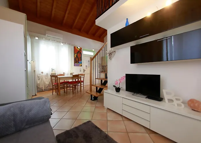 4 Borgo Di Garda Appartement *